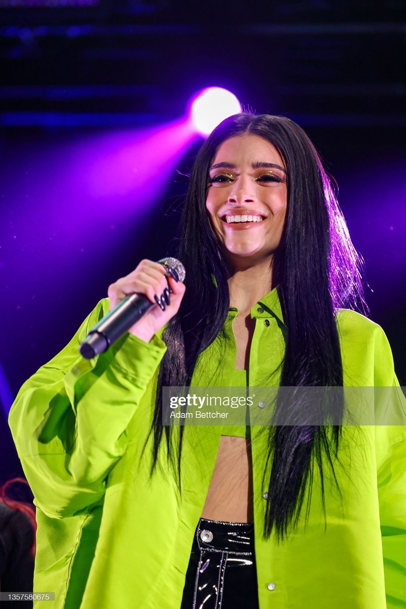 so beyond proud of u my girl 💚