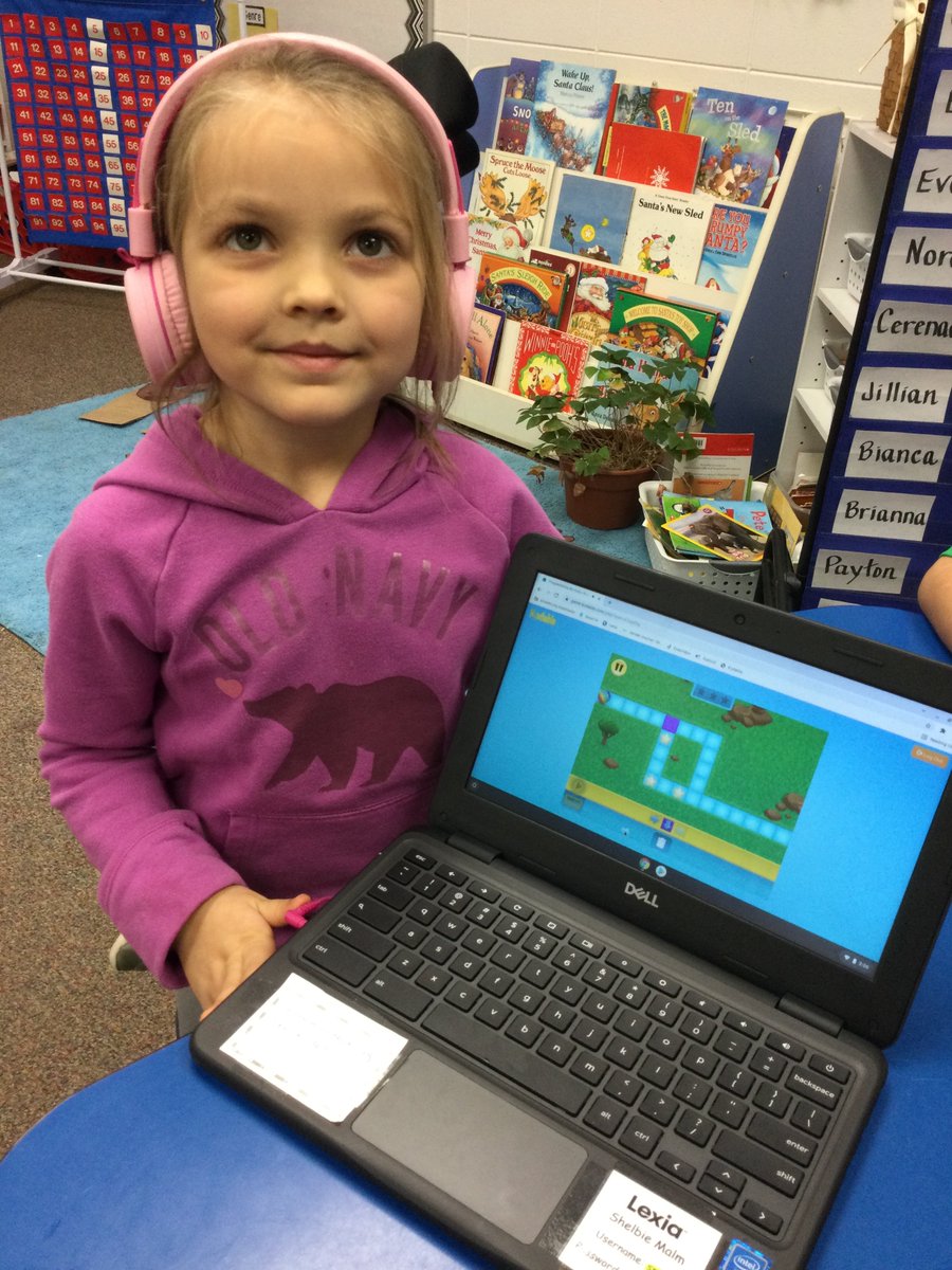 jensenehawkkdg's tweet photo. Computer Science in kindergarten. #ehawkpride https://t.co/W0pEnY5XDy