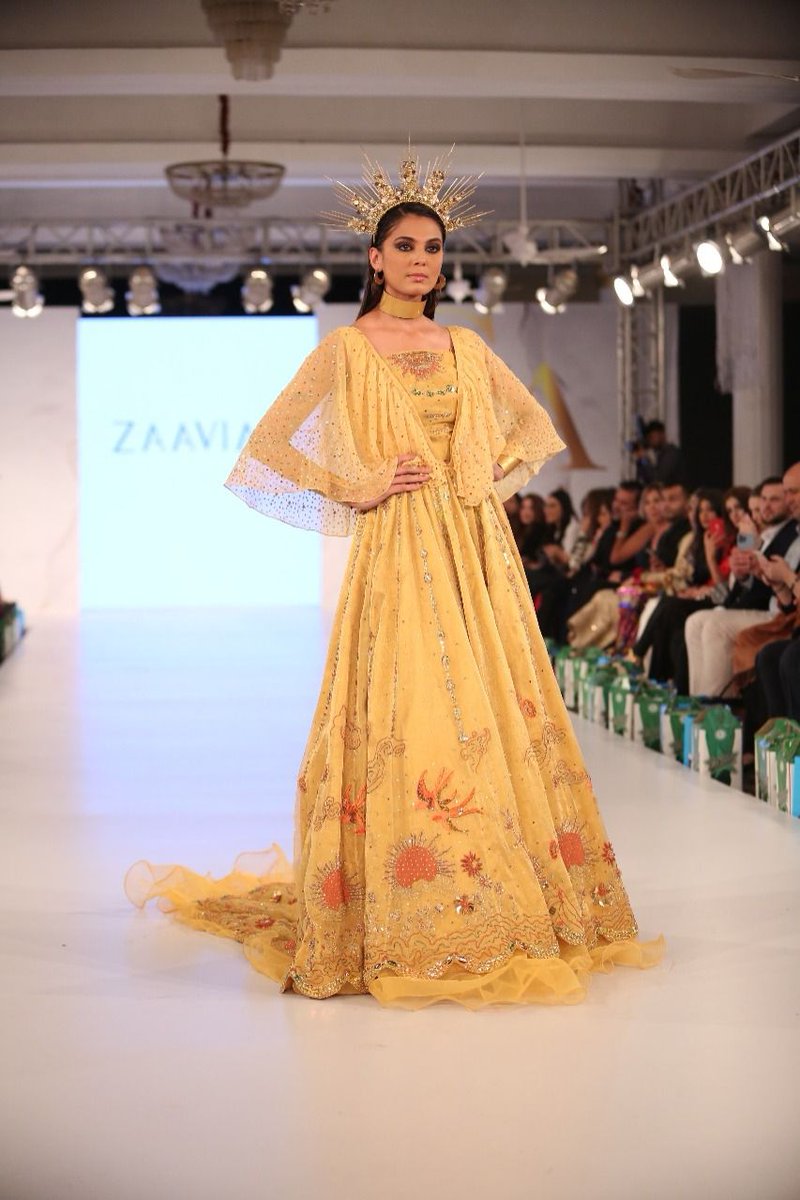 MediaSpringPk's tweet photo. The SHOWSTOPPER!!! @mushkkaleem at #FPWinterGala

@FashionPakistan
#FashionPakistan  #FPGala #FW2021 https://t.co/6YG7gGXYkC