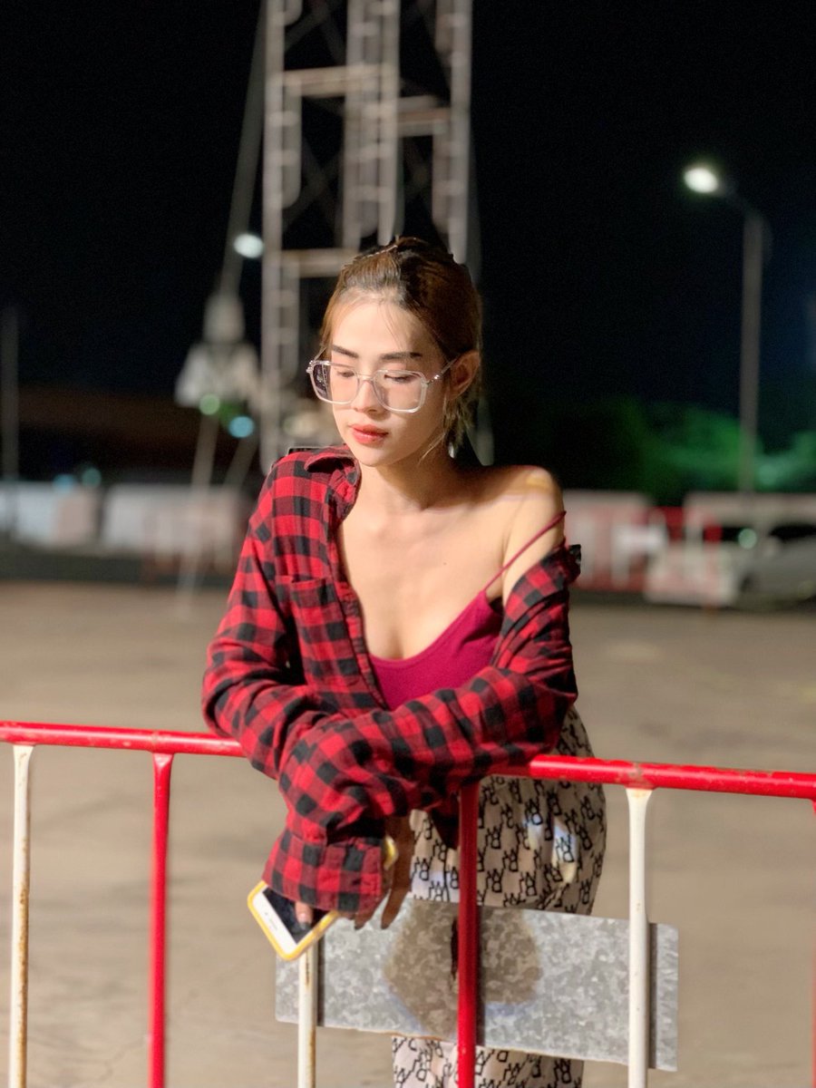 ouce9deo's tweet photo. ใส่แว่นแล้วน้า😊 #สมุทรสาคร #มหาชัย #นัดเย็ดสมุทรสาคร #นัดเย็ดมหาชัย #กระทุ่มแบนนัดเย็ด #กระทุ่มแบน #พระราม2นัดเย็ด #เอกชัย #อ้อมน้อย #สวิงกิ้ง #สาวสองมีงู #ชายแท้ #ชายแท้อยากลอง  #มัธยมนัดเย็ด #เด็กขี้เงี่ยน #หนุ่มโรงงาน  #นัดเย็ดฟรี https://t.co/O8tH3FEuNH
