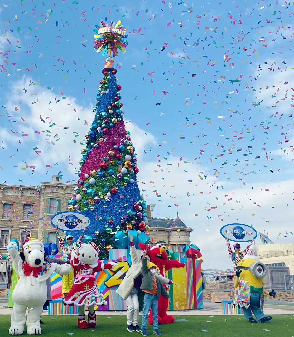 Niziu とコラボ Usj 周年 クリスマス 豪華パレード 映えフォトスポットをレポート Twitter