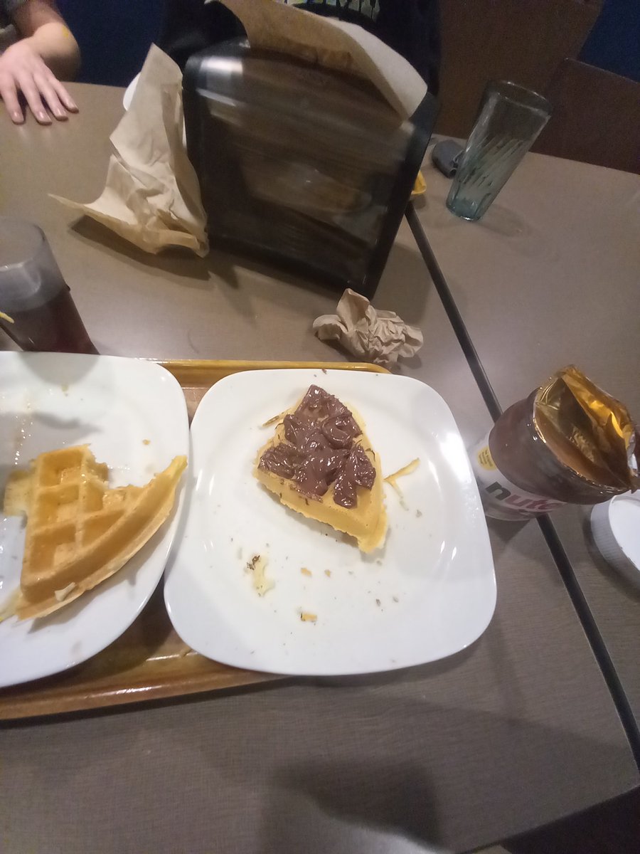 ArturACastro's tweet photo. C5 waffle is 💯🔥👌🔥#cs1000💯 https://t.co/9Sw0wWPWfg