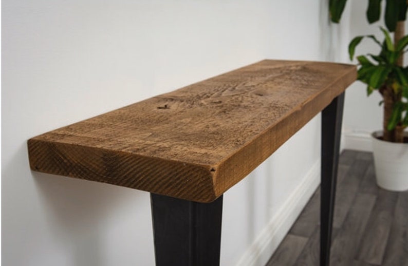 chunky_designs's tweet image. Beautiful handmade console table will look great in any hallway. A lovely rustic hallway High-Quality Console Tables sanded by a hand waxed for great protection and a beautiful look in rugger brown.
etsy.com/uk/listing/560…

#beautifultable #handmadetable #browntable #diningtable