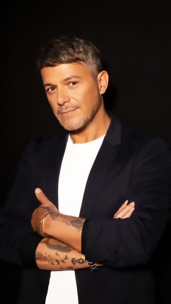 #AskAlejandroSanz <a href="/AlejandroSanz/">Alejandro Sanz</a> ¿Vendras pronto a Argentina? Te extrañamos mucho. Nos quedamos con muchas ganas de show🙏💞🎶