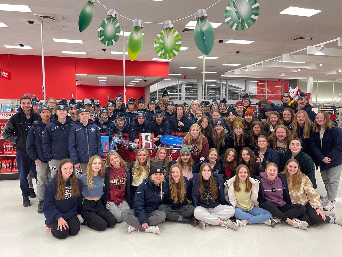 CPboyshockey's tweet photo. Both the boys and @CPCRHOCKEY teams spent some time learning about The Alexandra Housethen took to @Target to do some shopping for people receiving services from The Alexandra House #rebelsgiveback
#gorebels #rebelshockey #cphsrebelsboyshockey https://t.co/Mzup5LXhp1