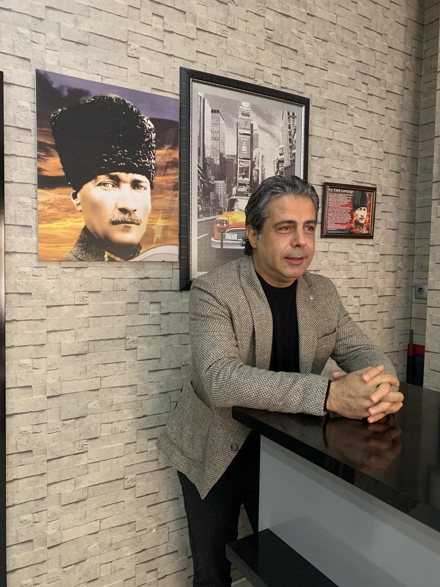 MSolunoglu's tweet photo. #Günaydın Sevgili Dostlar
Seni herkes #sevsin diye sürekli #değişip başkası #olma.
Daima #kendin ol ve #sadece doğru #insanlar seni #sevsin. https://t.co/PYo8inuNbz