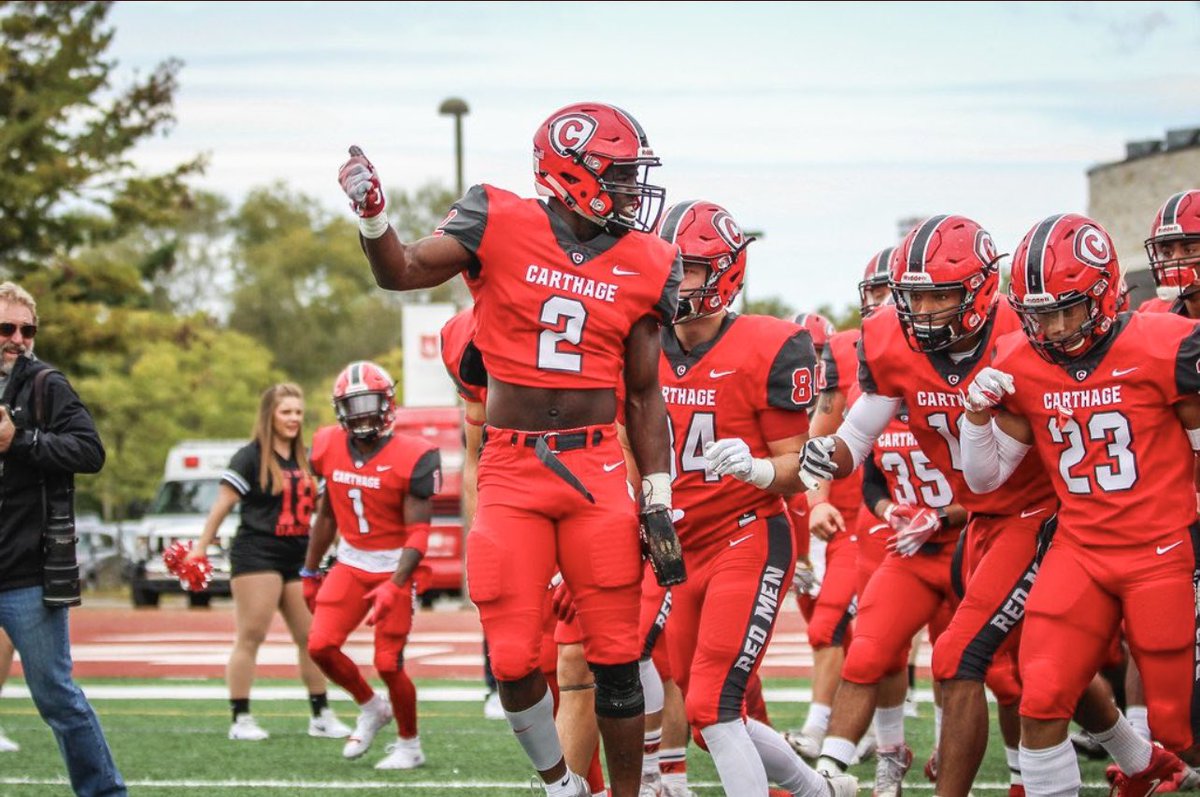 DerekCarroll04's tweet photo. Blessed to receive my first offer from Carthage College! ⚫️🔴@CoachDustinHass @coachrogersdut1 @coachfedd @dreamchasin21 @_Coach_O https://t.co/daCxMOOnUH