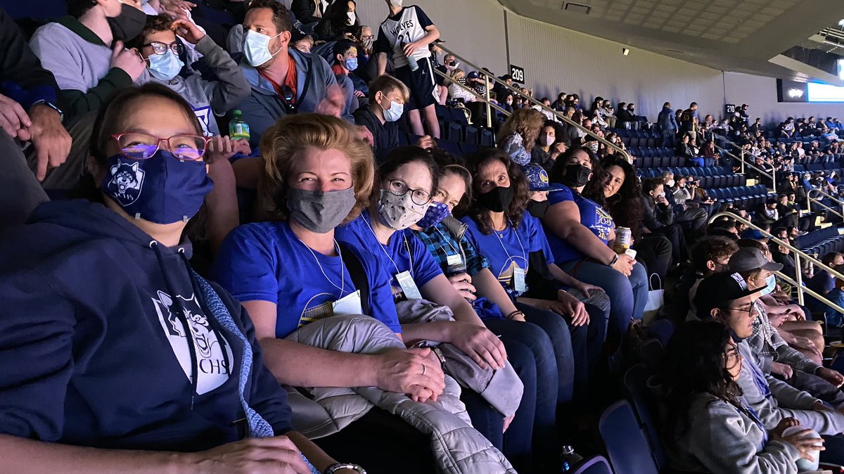 Thrilled to be <a href="/warriors/">Golden State Warriors</a> #JewishHeritageNight watching the Wolves!!