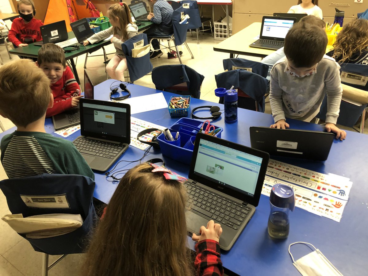 pincpatty's tweet photo. Kindergarten completing #thehourofcode @ChardonSchools #tinytoppers https://t.co/zAxCRNPAGj