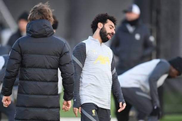 صلاح دلوقتى
كفايه هرى إنتو كلتو دماغ أمى 🤣
#MoSalah
