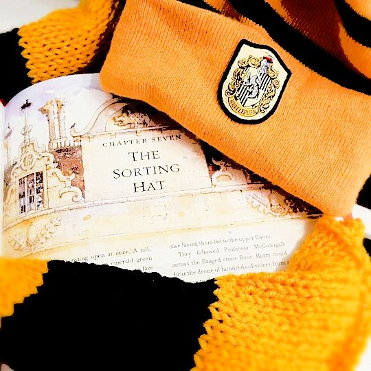 E
D
W
A
R
D

T
O
N
K
S
      &amp;&amp;.  " THE KIND OF BOY WHO WOULD NEVER BREAK A PINKY SWEAR."

[ independent portrayal of everyone's favorite hufflepuff. portrayal based upon the books, movies and personal heacanons. Marauders era.
 oc's and au's welcomed.]