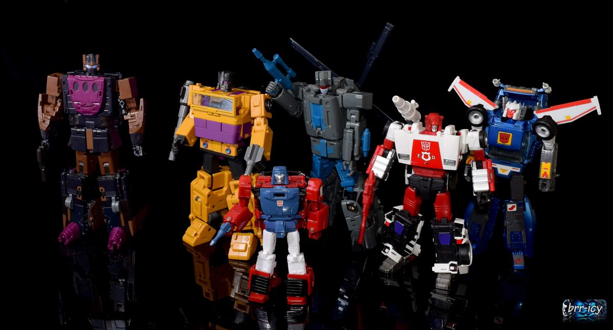 Got a few more to fill out my shelves. Just Inferno left at tfcon to finish my takara rebuys, then a handful of 3p previous releases and I'll be caught up