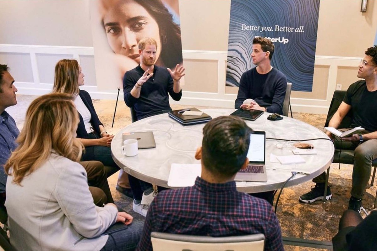 PageSix's tweet photo. Prince Harry encourages people to quit their jobs if it doesn't bring joy https://t.co/FmWnP0TUyf https://t.co/vRVi7CI9rN