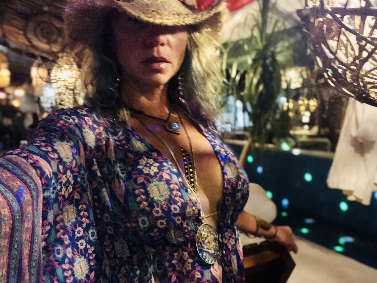 Take me south or loose me forever 💋