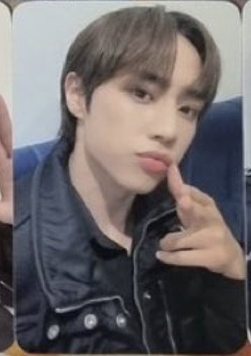 sunkyupc's tweet photo. wtt lft tbz ph
        
✶ have: hyunjae everline r2 pob (1st pic)
✶ want: sunwoo everline r2 pob (2nd pic)

𖥦 1:1 only!
𖥦 jae pob is under neta

✶ dm if u wtt ☻
✶ also wtb sunwoo!

t. wtb lfs wtt tbz the boyz hyunjae sunwoo everline 2 pob pc ph https://t.co/t3a3vEOUPw