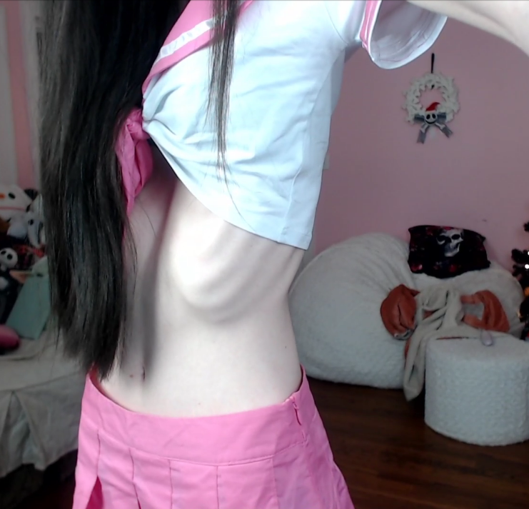 DirtGirlDoxy's tweet photo. Seriously, @Twitch it is NOT okay for you to keep paying Eugenia Cooney to glorify anorexia.  I do not judge her for having it, I have no room for hate for her in my heart or feed, but I absolutely do judge you for allowing pro-ana content on your site.  How is this okay? https://t.co/dPyBEeCkik