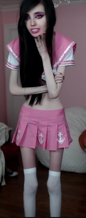 DirtGirlDoxy's tweet photo. Seriously, @Twitch it is NOT okay for you to keep paying Eugenia Cooney to glorify anorexia.  I do not judge her for having it, I have no room for hate for her in my heart or feed, but I absolutely do judge you for allowing pro-ana content on your site.  How is this okay? https://t.co/dPyBEeCkik