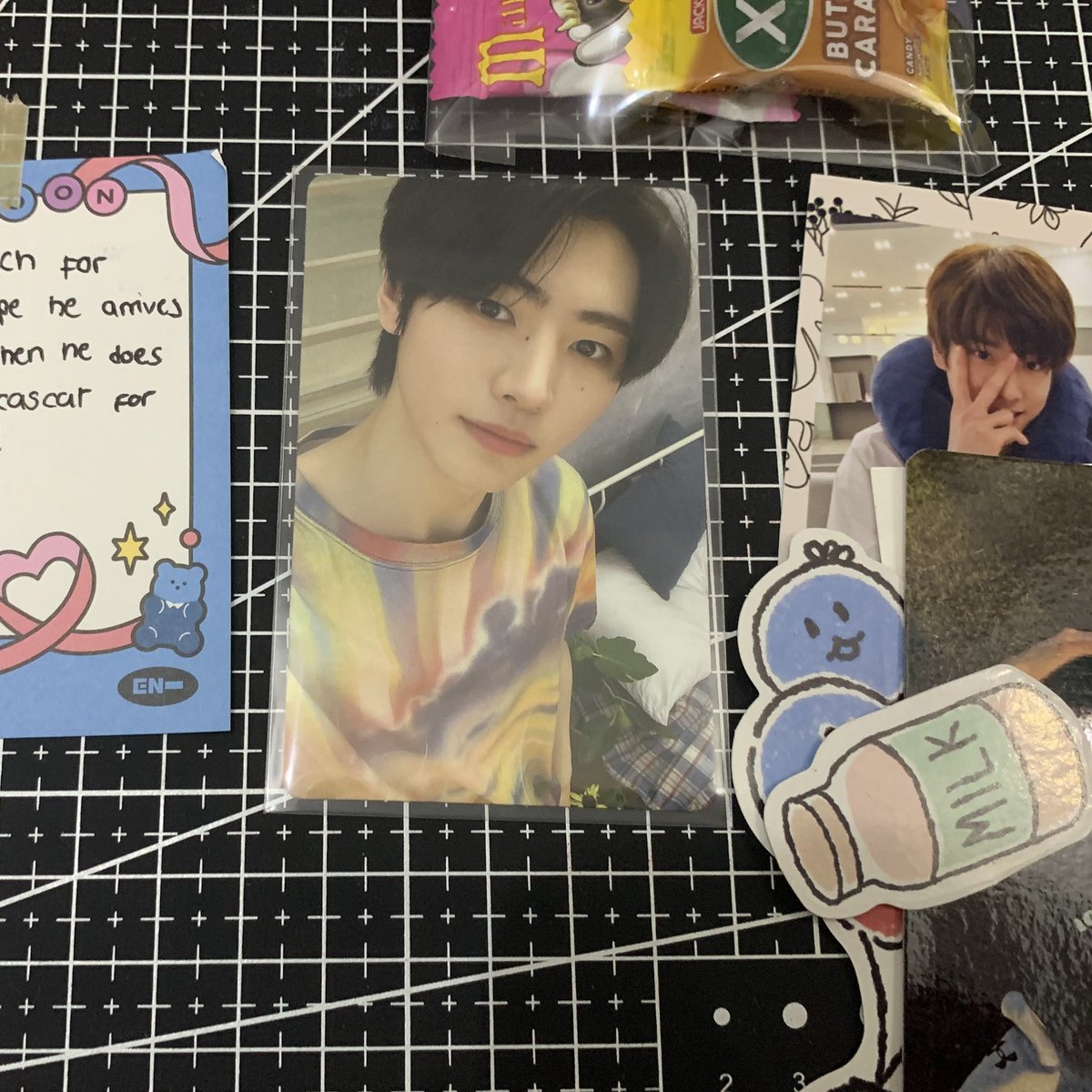 sahiiicart_'s tweet photo. 💌 ꒰ #AMails | #bysarcascat ꒱

— hello @xsarcasticat! thank you so much for packing hoon charybdis safely~ tysm as well for the cute freebies! thank you and stay safe 🤍 https://t.co/I9B3SIsnHs