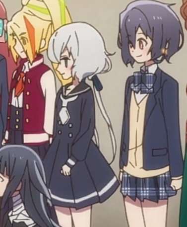 shes so tiny i love her