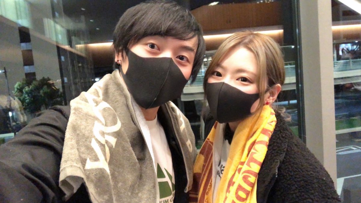 ayaaa525's tweet photo. ずっと憧れてた山人音楽祭
結婚式の前撮りと被って
でもどうしても諦めきれなくて
無理言って早めて貰って行けた群馬
ダルマに茂木さんが命 吹き込んでくれた
泣きすぎて目の前にいる茂木さんはボヤケて
たけど 本当にカッコよくて幸せでした
最高の山人音楽祭をありがとう
#山人音楽祭 #GFREAKFACTORY https://t.co/qJOR4aJSia