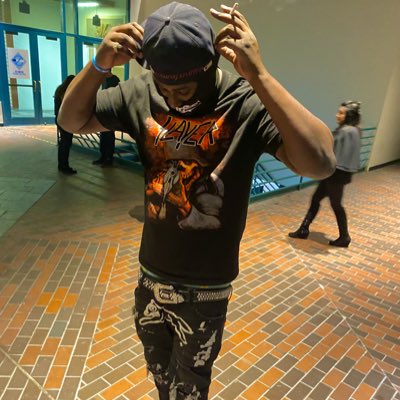 Kobe_3k's tweet photo. #NewProfilePic https://t.co/KwVhbBzVXG