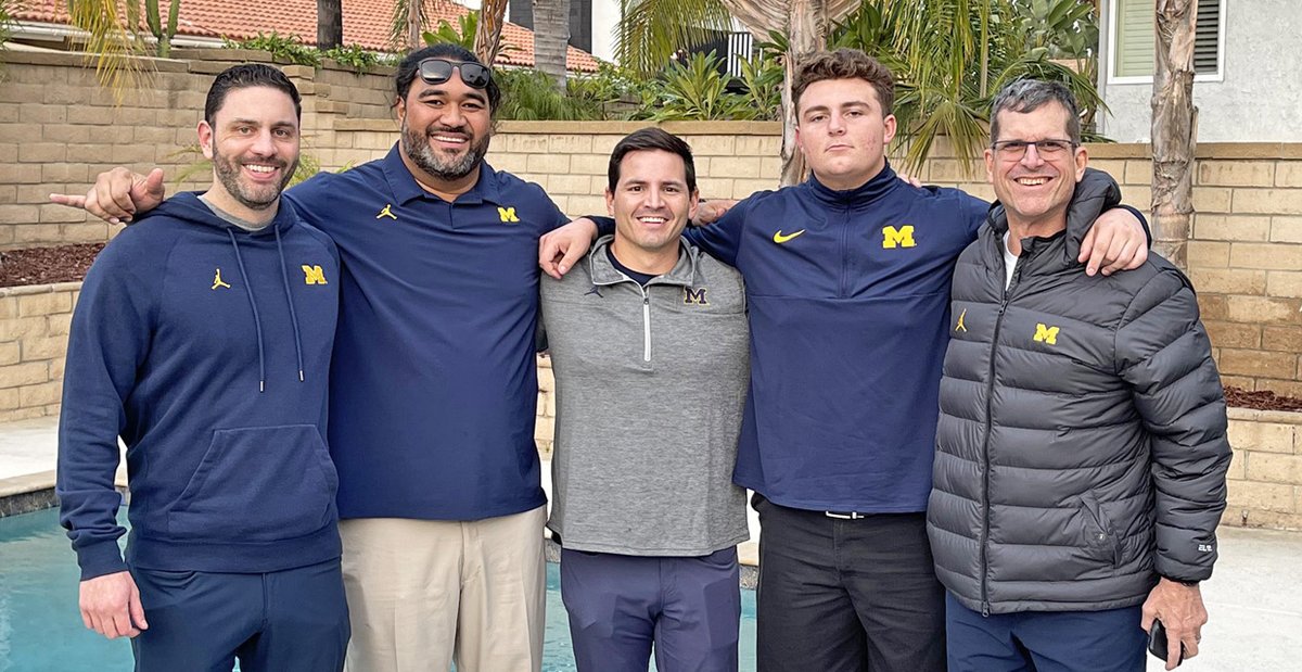 Anaheim (Calif.) Servite DL Mason Graham took a surprise visit to #USC on Sunday but following his in-home visit with #Michigan earlier today, said he remains 100% locked in with the #Wolverines and will be signing next week 247sports.com/Article/Mason-…