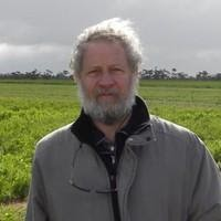 rac_aus's tweet photo. We are very proud to announce that Prof. Víctor Sadras from @SA_PIRSA has received the RAICES award 2021 from @ciencia_ar
The award is granted to 🇦🇷 scientists residing abroad who actively contribute to the 🇦🇷 scientific sector
Well done Víctor!! https://t.co/r4GRfpzDts