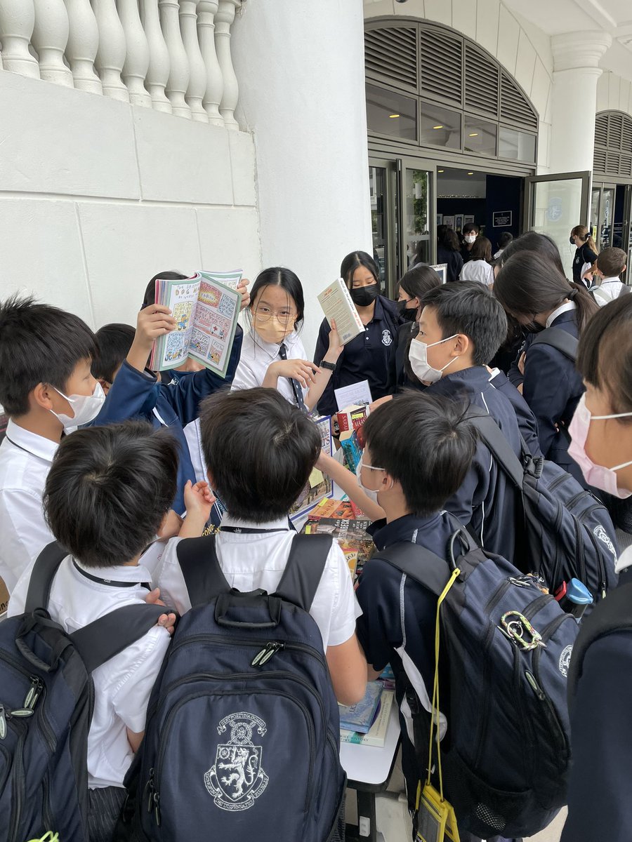 HarrowHKLib's tweet image. We are live down at the Lyon cafe at our Second Hand Book sale for Bring Me A Book Hong Kong charity! @HeadHarrowHK @Harrow_HK @bmabhk #charityinaction #studentsforstudents