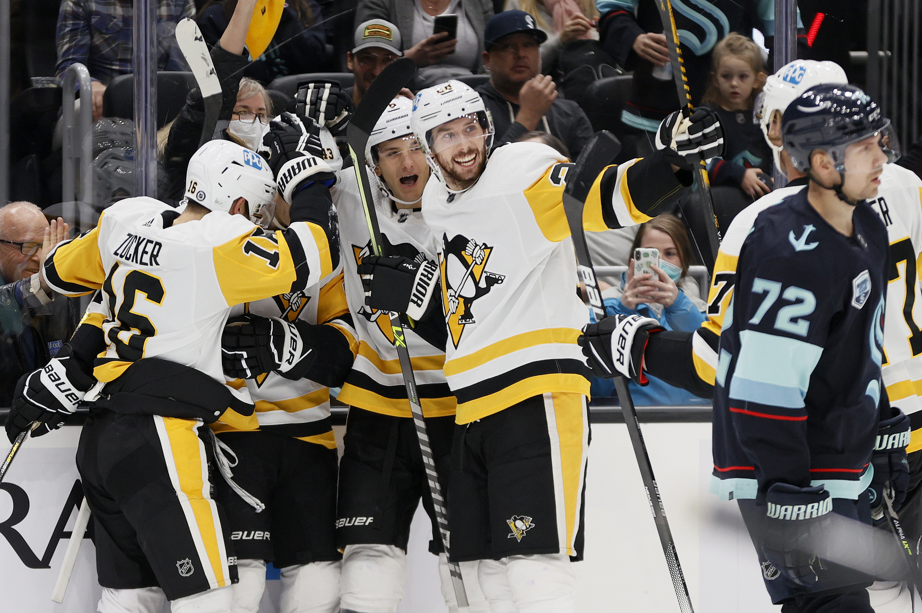 Ron hextall pittsburgh. Хоккей пинзбург ,vs,украина. Матчи нхл. Евгений малкин питтсбург джерси. 10.