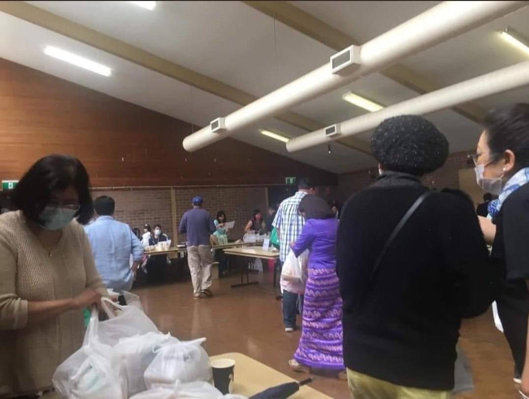 TempestK4's tweet photo. Every Sunday in #Sydney, Australia, the Spring Revolution Fundraiser staged a fund-raising event to help @NUGMyanmar at Villawood Seniors Citizen Hall. #HelpMyanmarIDPs #Dec5Coup  #WhatsHappeningInMyanmar https://t.co/VwnFwbq0nm