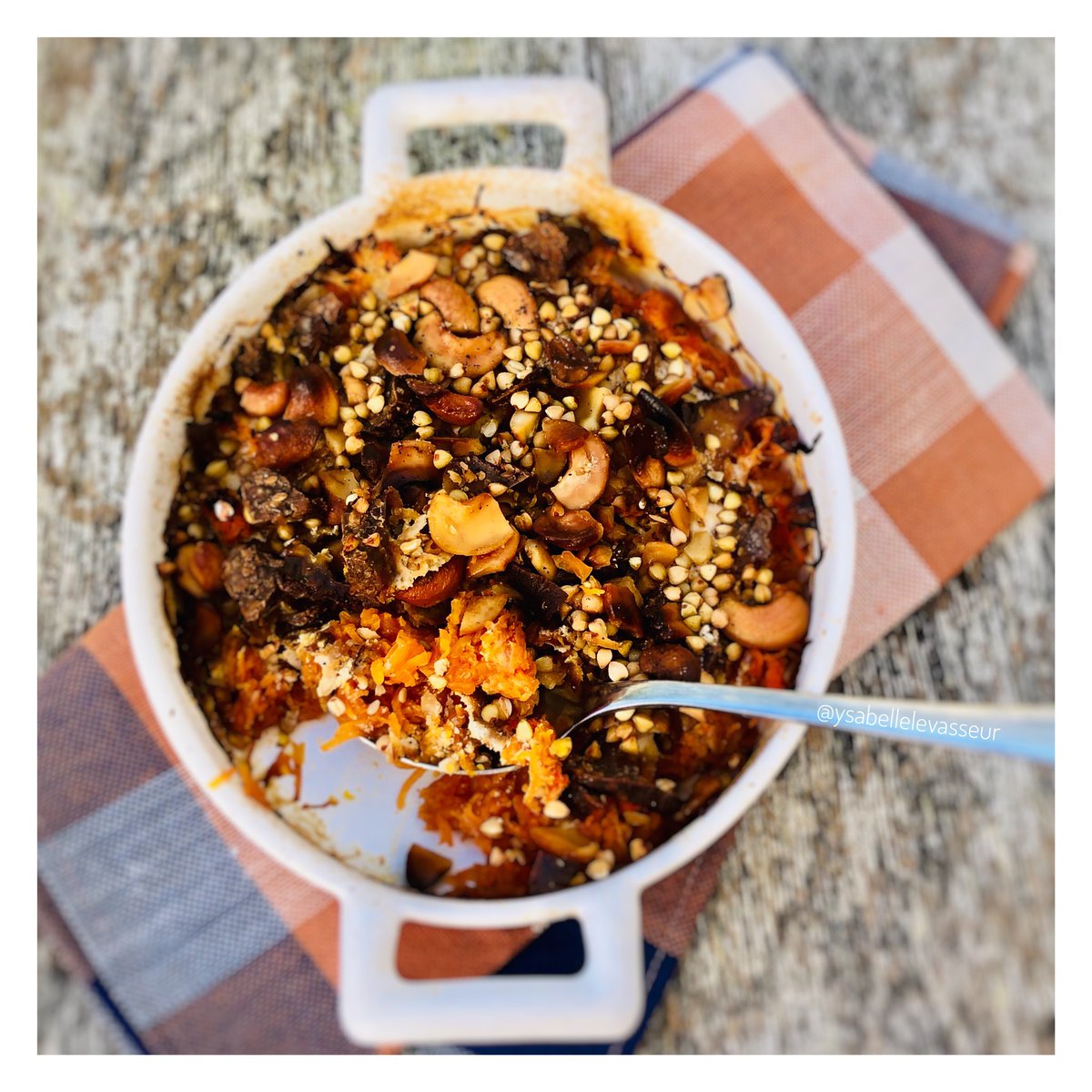 YsaLevasseur's tweet photo. Ma recette du week-end #crumble #sarrasin #butternut #pecorino et bien-plus de recettes sur mon blog https://t.co/mYHCP0dNhT https://t.co/tnzlYuu51h