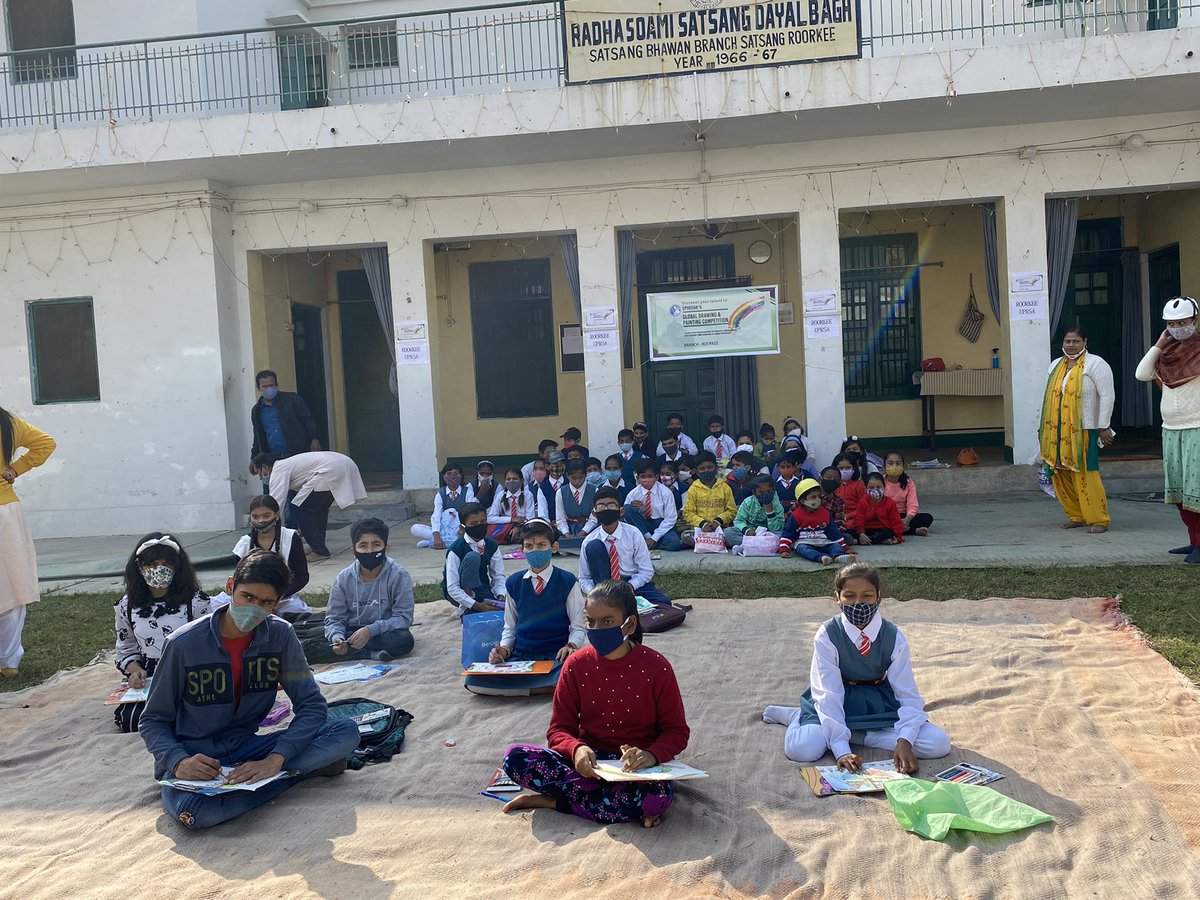 itiwariyaash's tweet photo. Brilliant Brushes- Art speaks beyond words.
#SPHEEHA had organized Drawing Competition today for the students.
A topic related to save the Environment was given .The creativity of the children came forth and beautiful drawing skills were exhibited. @SPHEEHAORG #Roorkee #UPRSA https://t.co/2fhLpPSoDt
