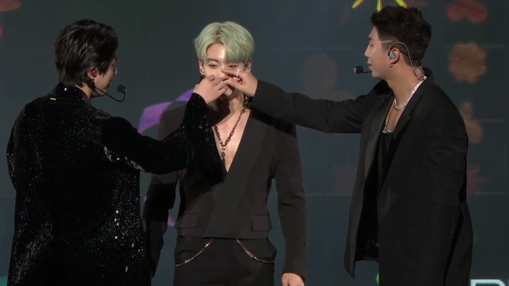 รู้ยังทำไมจองกุกเติบโตอย่างดี 🥺