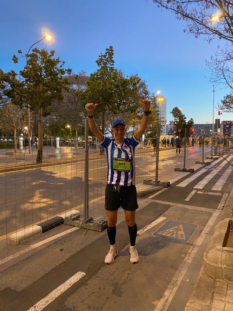 HermoDavid's tweet photo. @RealSociedad @maratonvalencia a por el noveno maratón 💙#YoNoTengoSegundoEquipo 💙 https://t.co/6rwrqHWtxV