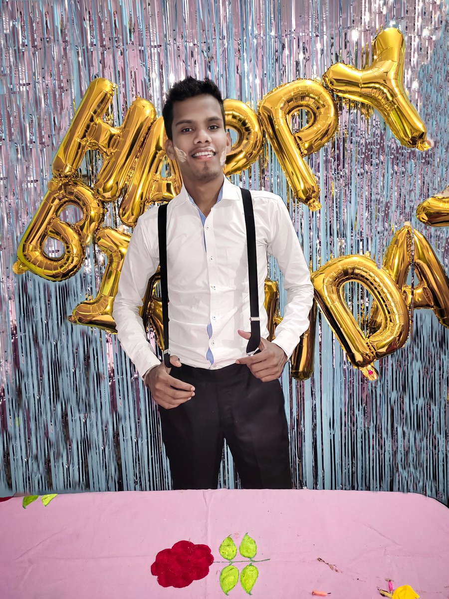 ayushkashyap99's tweet photo. Thanks everyone for your lovely wishes
.
.
.
#birthday #AyushKashyap #TheAnk #kashyap #ayushkashyap99 https://t.co/Tn6isCPX6j