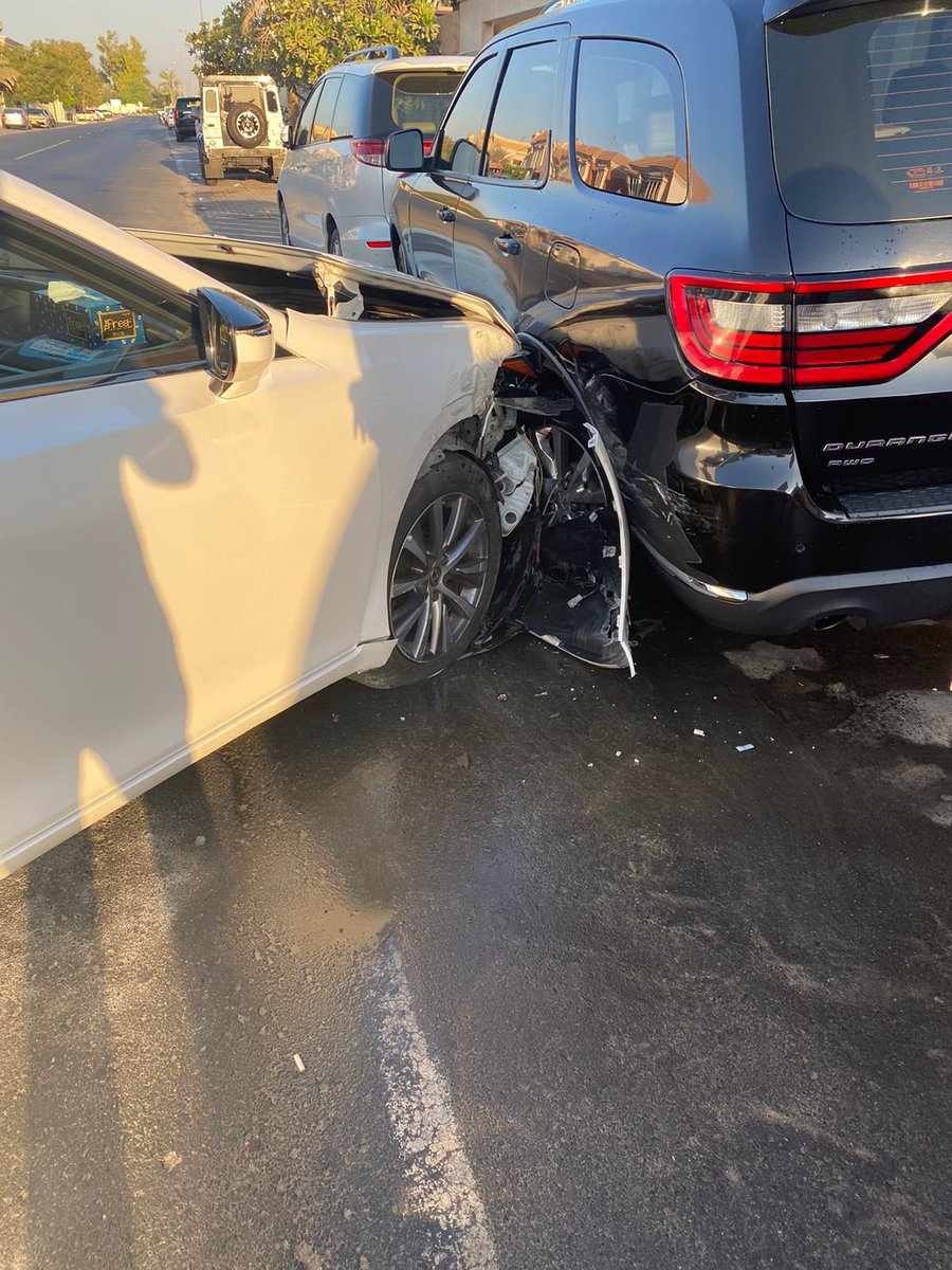 TheRashad1978's tweet photo. One of the most dangerous side roads in dubai/ jumeirah and one of the oldest neighborhoods in the area, completely neglected by @rta_dubai no speed humps rundown roads in the area. No less than 2-3 accidents per week only at that side road. 5B st Jumeirah 1 ….. https://t.co/4VMe99PZwF