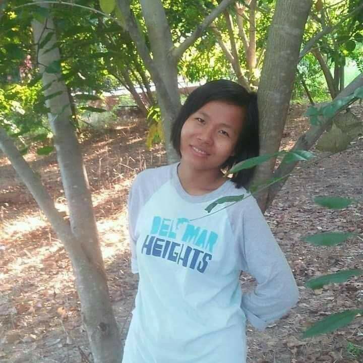 Nandar85526889's tweet photo. 2 young women missing in #Tangse on Dec2,The family worried because of the rumors that the Army arrested them.
Ma Cho Zin Oo, 26, and Ma Yin Mon, 22, left their home in Kone Ai village at about 11 am and disappeared on the way to Tangse, according to a family member.#Dec5Coup https://t.co/sJKUFZ73s1