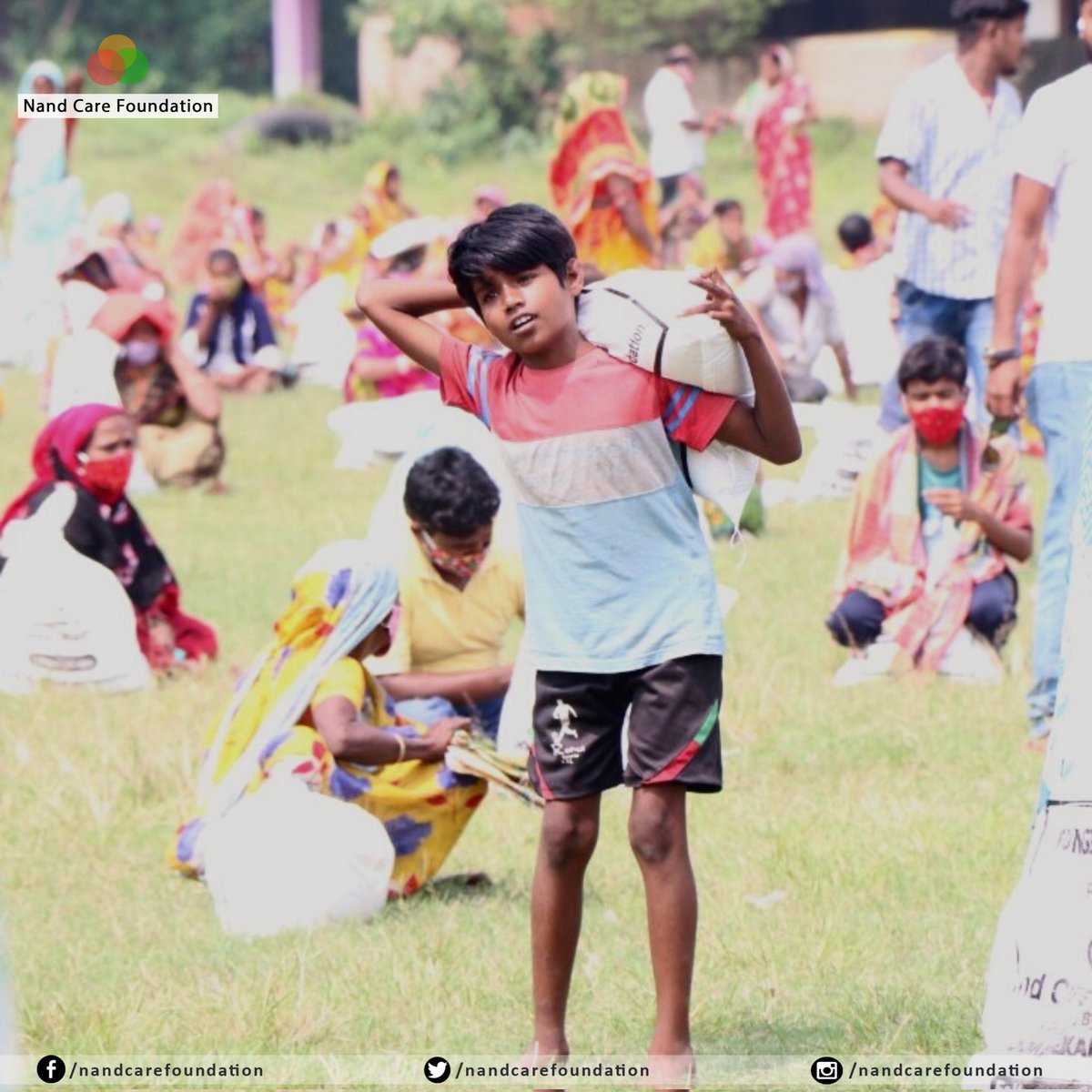 ncfdeepak's tweet photo. The rate of hunger has increased many folds after the pandemic. In cities like Dhanbad where most of the population comprises of wage workers, the issue has taken a humongous shape. 

Therefore, we seek your support to them the ones in need. 

#NCF #HUNGER #donate #support #ngo https://t.co/pIWPrXbqpV