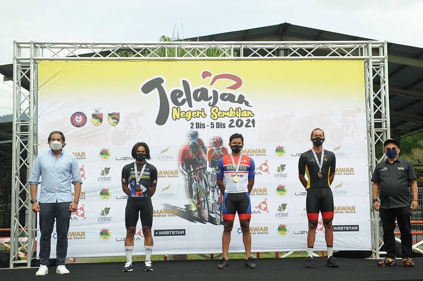 nsblackpanthers's tweet photo. Keputusan #JelajahNS2021, Peringkat Ketiga

Kedudukan Pertama-Ketiga
1) Zulhelmi Zainal, Majlis Sukan Negara
2) Muhammad Faisal Izuddin, Terengganu
3) Abdul Azim Aliyas, Negeri Sembilan

Pemenang Jersi Merah (Raja Bukit) 
- Muhamad Shahmir Aiman Abdul Halim, Terengganu https://t.co/qGtweT4bq8