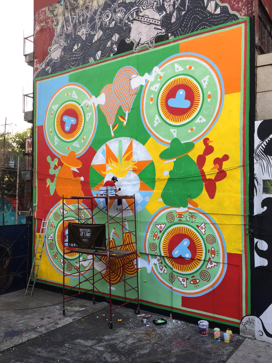 BROTHERS0FLIGHT's tweet photo. When in Mexico city...

#Mural #Brothersoflight #mexicocity #NFT #comingsoon https://t.co/MwklO7b7RH