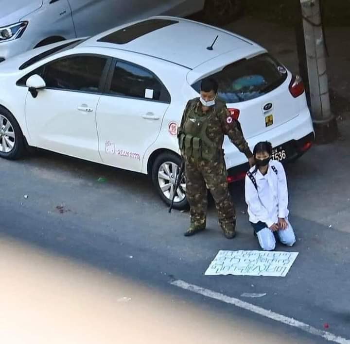 yaminsymo's tweet photo. Myanmar security forces in a car rammed into an anti-coup protest on Sunday morning in Yangon, with at least half a dozen protesters arrested and dozens injured, according to two witnesses at the scene. 
#WhatsHappeningInMyanmar #Dec5Coup https://t.co/qb3g93Up5y