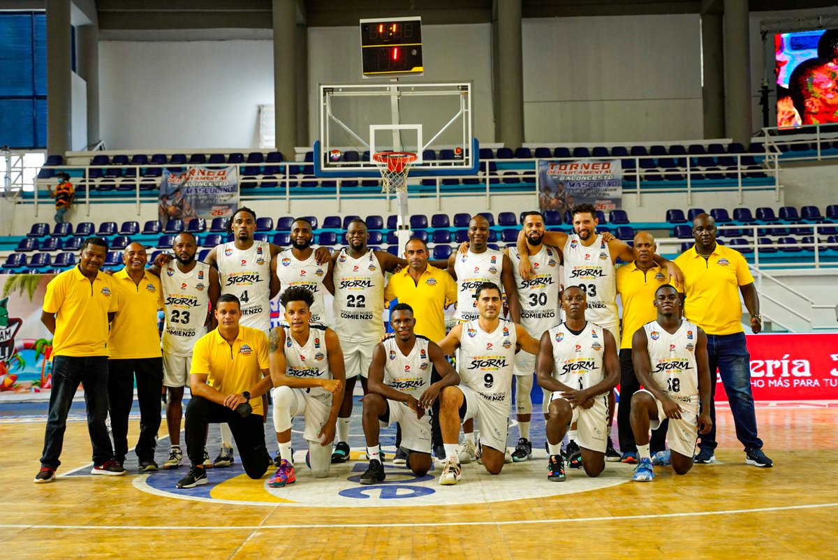 BasketColVAVEL's tweet photo. 📰Noticias del día:

🏀@Info_Cimarrones ganó 85-76 a @MotilonesN y jugará la final.

🏀@titanes_Baq perdió 64-82 con @caribbeanstorms, (serie 1-2)

🏀(@fecolcesto) COL🇨🇴 venció 21-13 a ARG🇦🇷.
Final vs DOM.🇩🇴 #Cali2021

🏀@atlantas_baq ganó 51-42 a C/marca en playoffs de la #LSF. https://t.co/2aOTGzSdFm