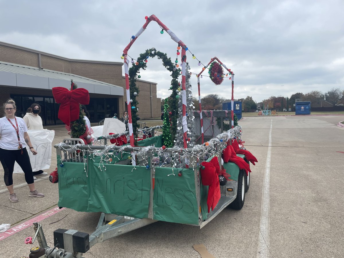 The holiday season is here! LLC had SO much fun at the Coppell Holiday Parade tonight! Our float theme was Merry Christ”mess!” Ugly sweaters (and floats) for the win! ❄️❄️⛄️