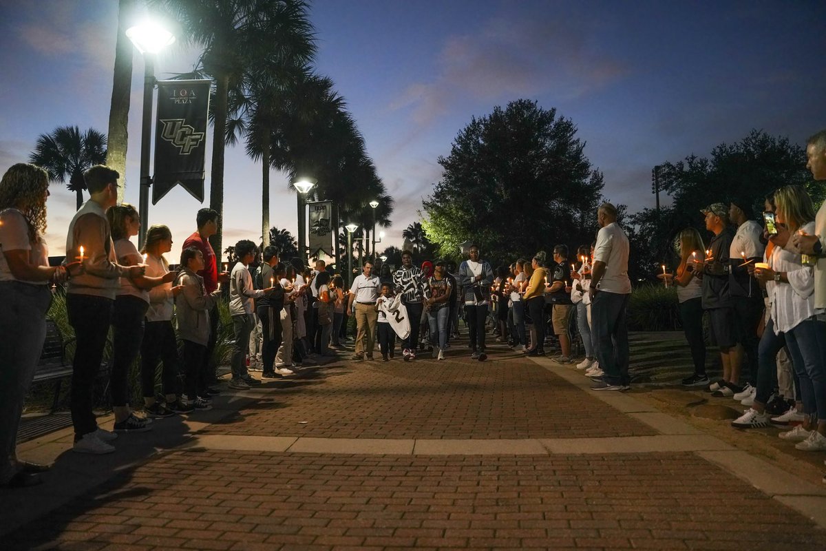 UCF_Football's tweet photo. One Last Knightwalk 🖤💛✌️ https://t.co/NkVl9T02vG