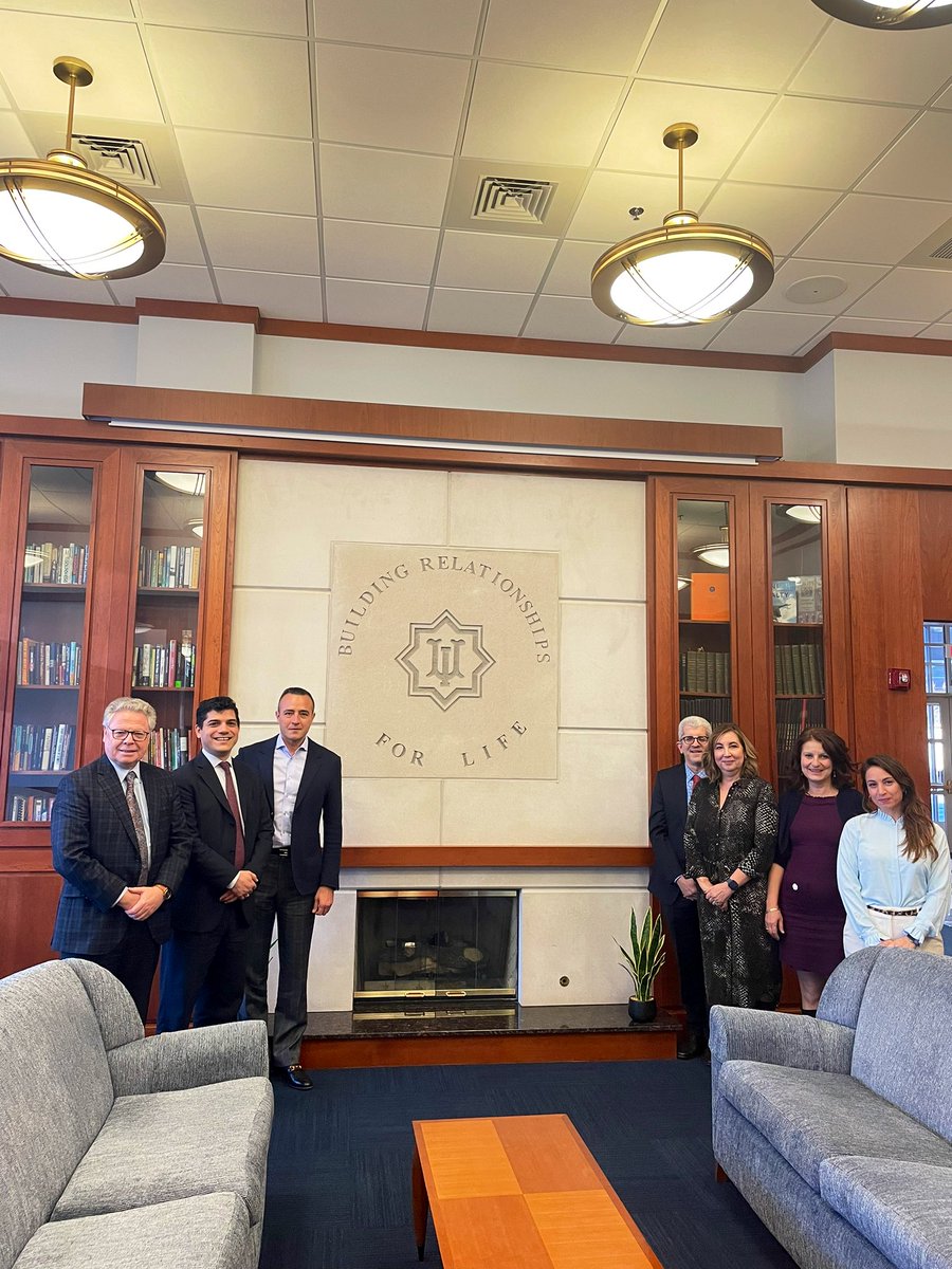GreeceInChicago's tweet image. Visit to the Department of Classics at @Illinois_Alma today. The English taught study programs in #Greece and cooperation on cultural events at the centre of our constructive discussion. Thank you, Provost Andreas Cangellaris, for hosting us. #studyingreece #studyabroad