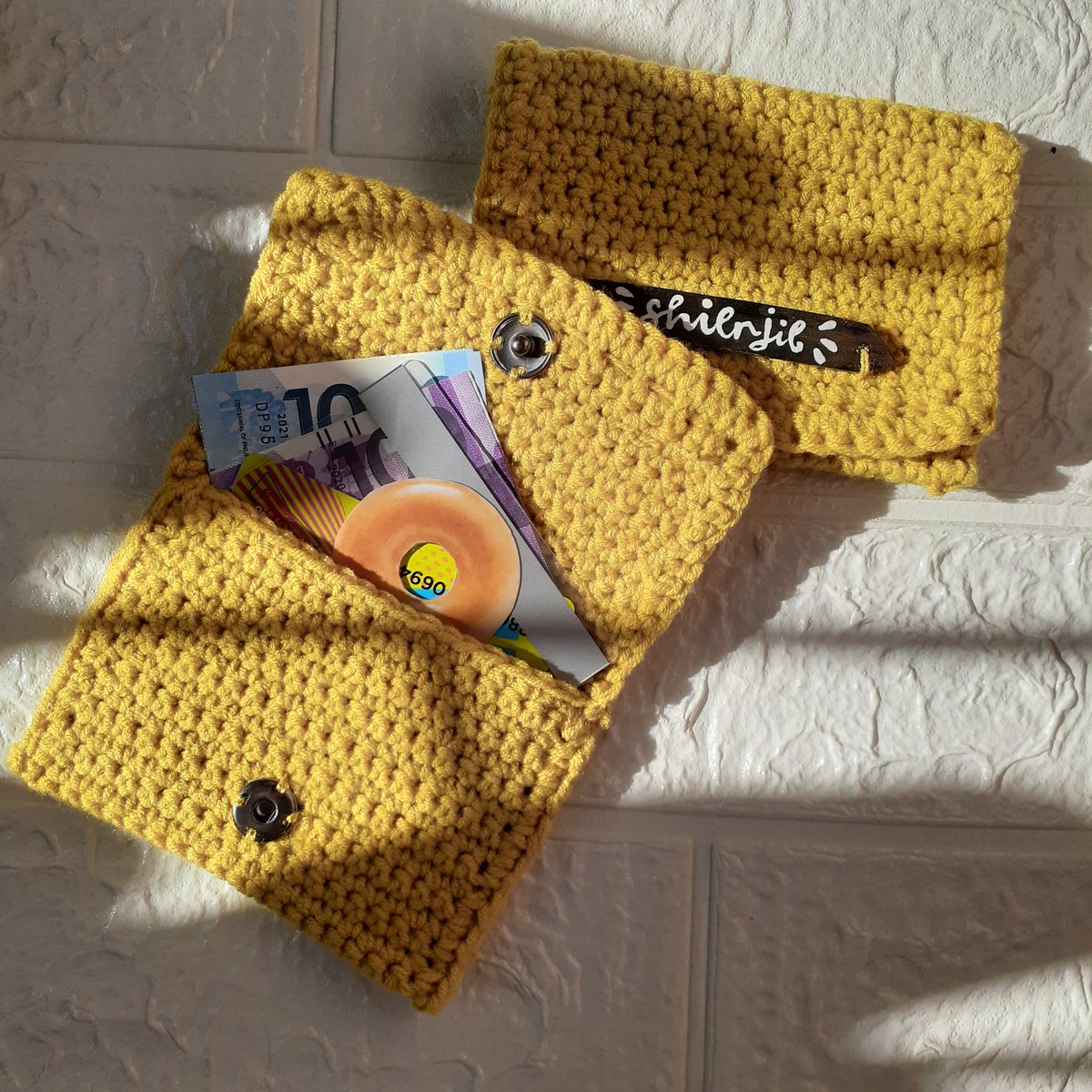colleywobblesph's tweet photo. Crocheted wallet with handmade clay name tag. 🤍
📣 Send personalized gifts from the comfort of your own home
#walletph #wallet #colors #personalizedph #custom #giftideas #giftideasph #clay #crochet #beautifulgift #pink https://t.co/IFawhjGqv5