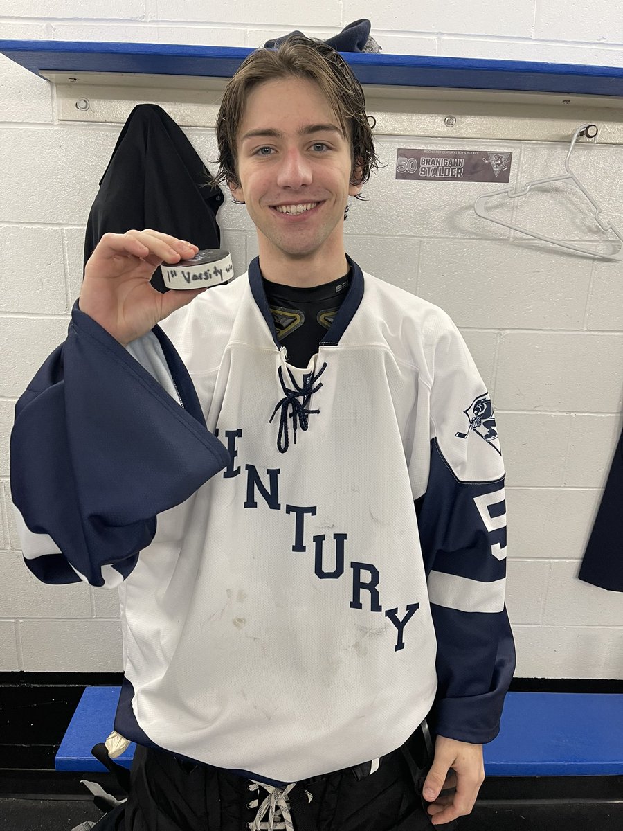 PantherHockey97's tweet photo. Congrats to @BennettPronk_8 and @JonathanBurmes1 on first varsity goals! @Branigann16 with first win! https://t.co/5LBBVIGazB