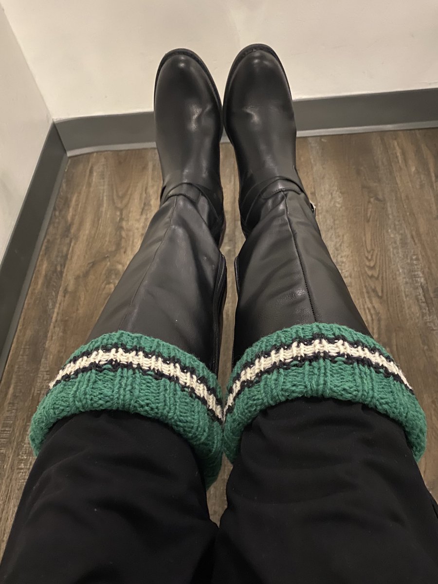 RiderCharm's tweet photo. #BootCuffs to fancy up the boots!!! 💚💚💚 https://t.co/lksQsb2f2L