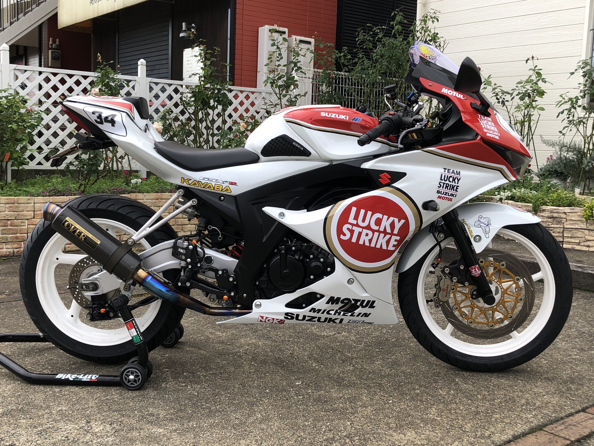 GSX-R125 GSX-S125 カーボン 風 スイングアーム カバー GSX-R125 GSX