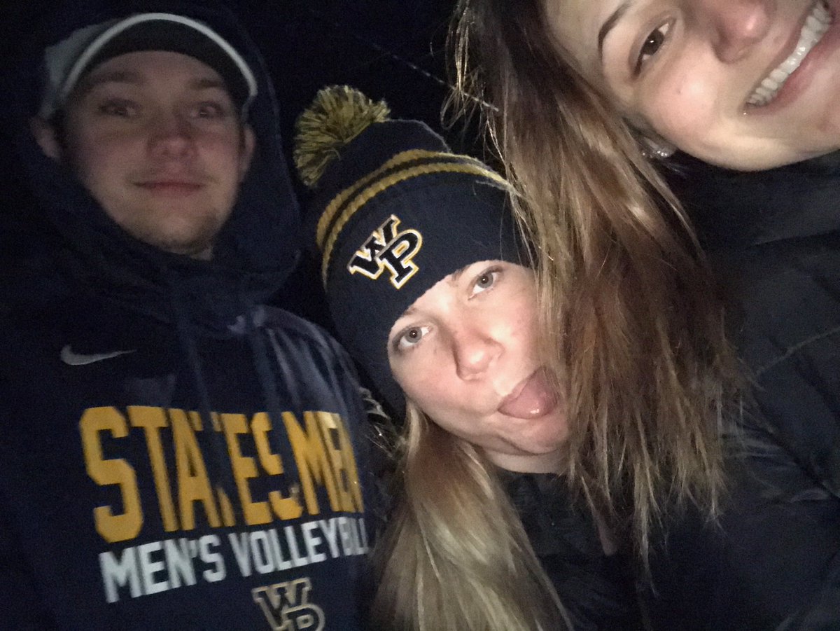 CjRettig's tweet photo. Oskaloosa Christmas Light Parade
Freshman year vs Junior Year 

Just three people that love William Penn and the Oskaloosa community 
@enabaker_ @katlynkilleen https://t.co/Fo6VQdxHOT